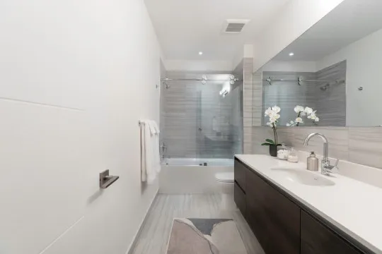 ide renovasi kamar mandi